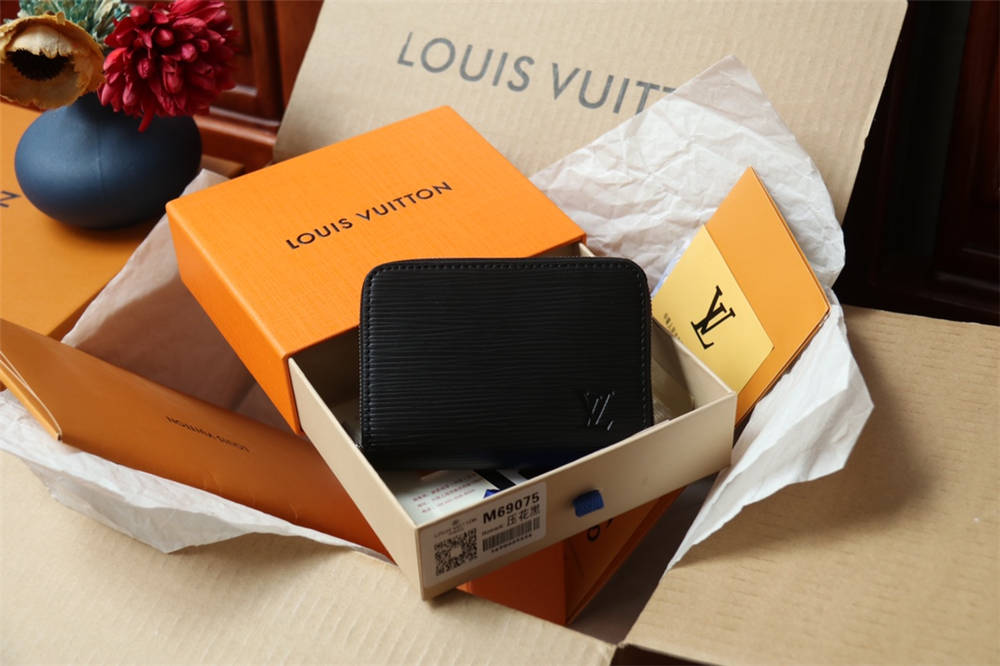 Louis Vuitton wallet ZIPPY M60067  2025 new 